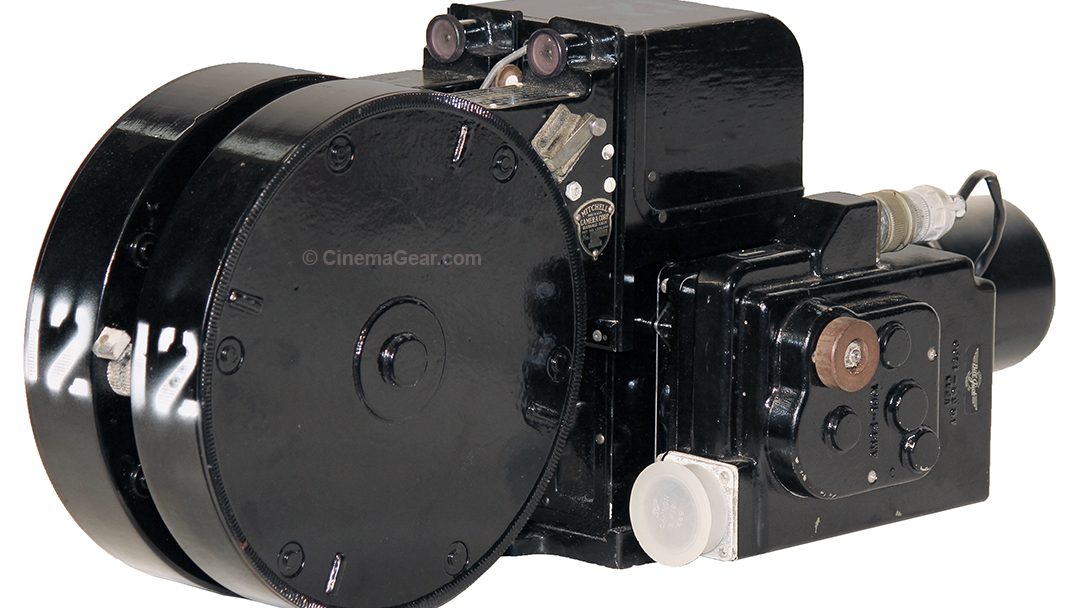 Mitchell KF-8 aircraft reconnaissance camera